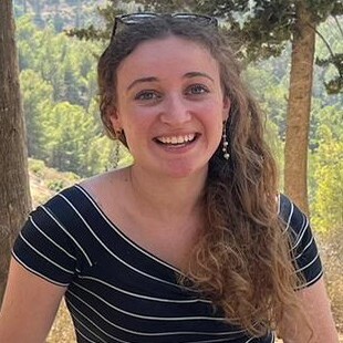 Photo of Libby Chvalevsky